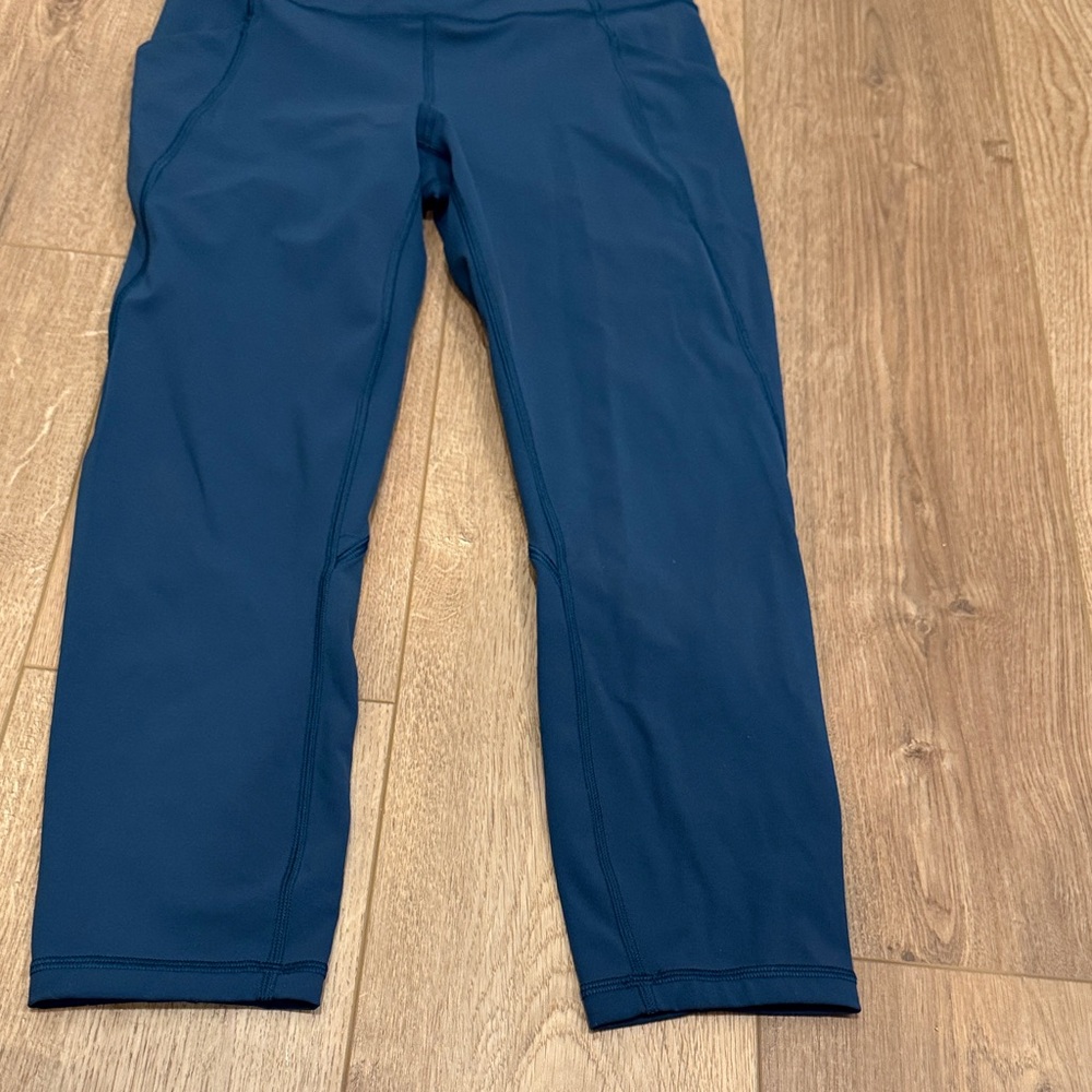 Lululemon Time to sweat capris